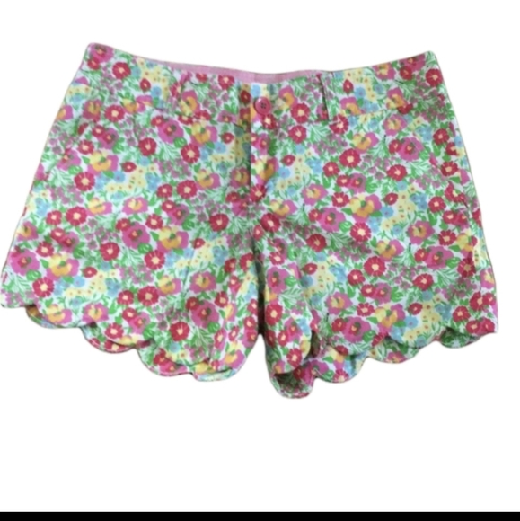 Lily Pulitzer Bright Multicolored Floral Pattern Buttercup Scalloped Sho… - Picture 1 of 3